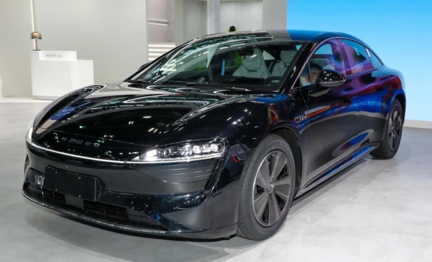 2024款智界S7，虚拟主销双叉臂悬挂，配华为新款激光雷达