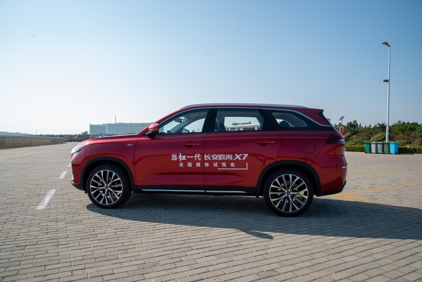 这台中国SUV，大气好看预售7.99万起，估计要成爆款