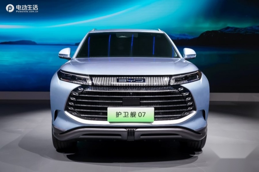 2022成都车展：大五座超混SUV 比亚迪护卫舰07首秀