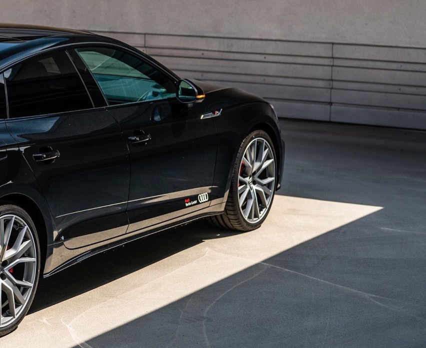 精致运动的设计 新款奥迪S5 Sportback实车