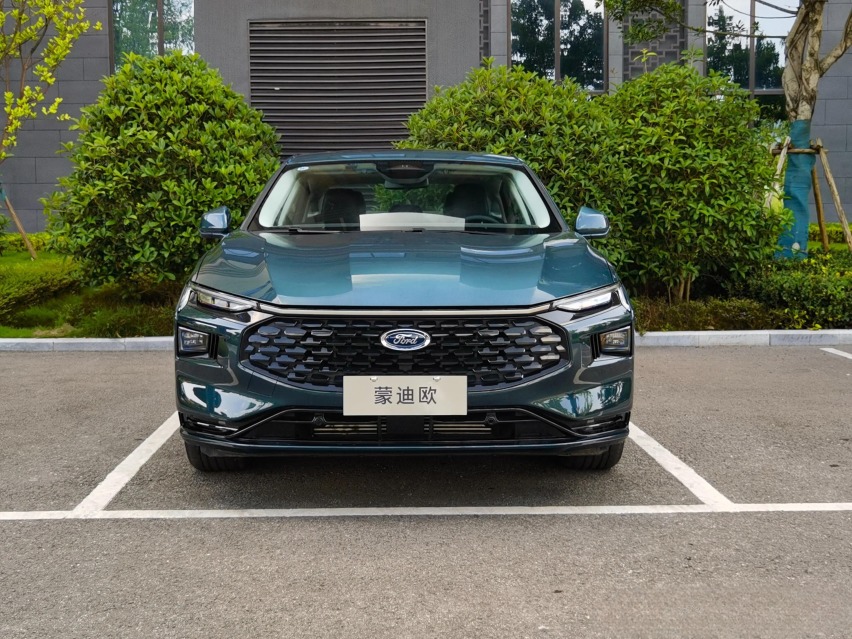 长安福特蒙迪欧1.5T车型亮相 降低购车门槛