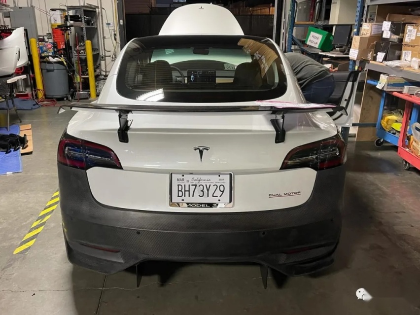 扬言刷新全美赛道纪录！赛化特斯拉Model 3有这个实力吗？