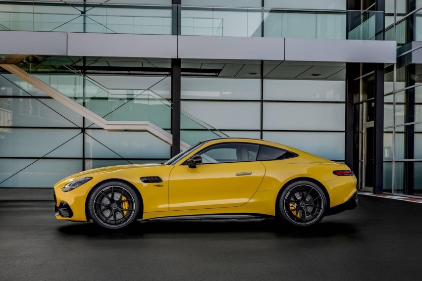 2.0T卖百万级？AMG GT43海外上市，能竞争得过保时捷911吗？