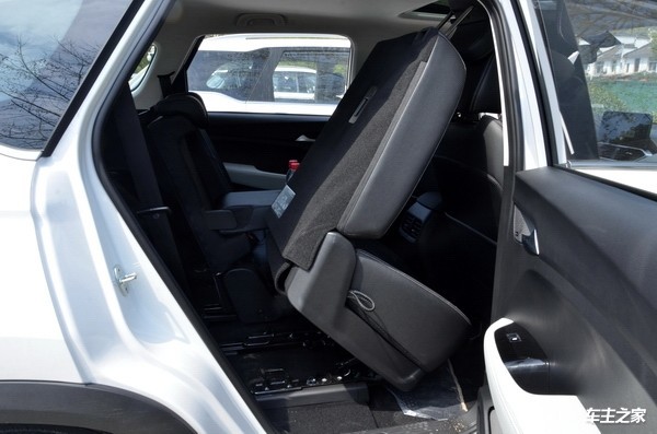 宝骏530七座试驾 实用做到极致的紧凑型七座SUV