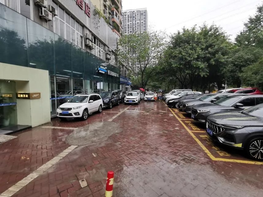 长安欧尚X7 PLUS“普拉仕”在哪儿？探店实拍看图说话