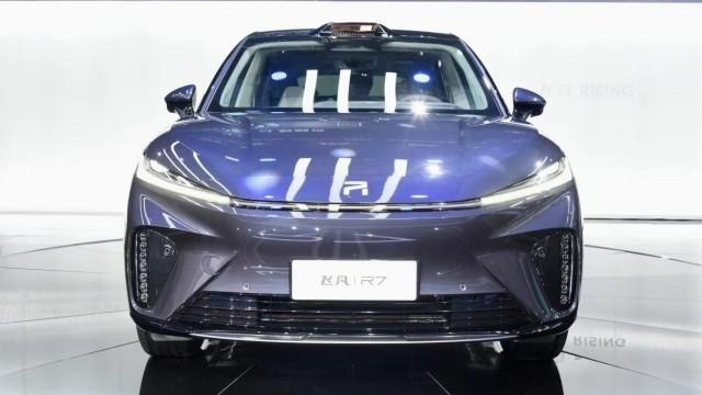 800万像素镜头就给一个？飞凡R7堆料很猛，疗效可能一般
