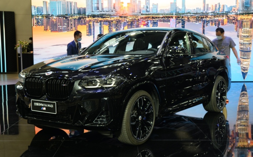 搭载3.0T L6发动机，宝马X4 M40i亮相