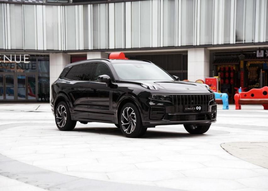 有沃尔沃XC90的影子，40万以内无对手，领克09有点强