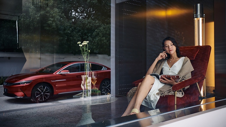 汉EV对比Model 3，年轻人的首台纯电车选谁更靠谱？