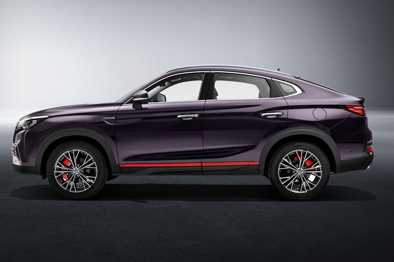 搭载蓝鲸新一代发动机，2023款长安CS85COUPE11.99万起
