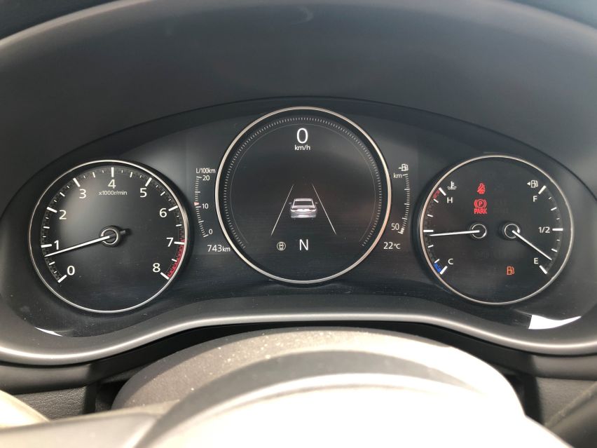 感受真正“驾驶者之车”，试全新马自达3