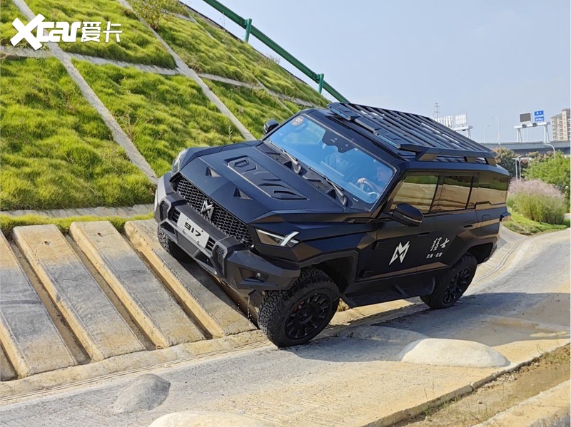 一场颠覆认知的园区试驾 感受猛士917硬核实力