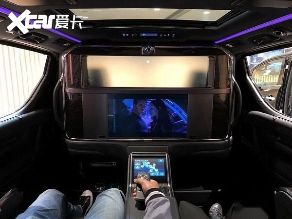 后排电视升级到48英寸,新款雷克萨斯lm豪华再提升,还要加价吗?