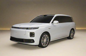 【E汽车】零跑D19内饰首曝 12月28日上市 预售25-30万