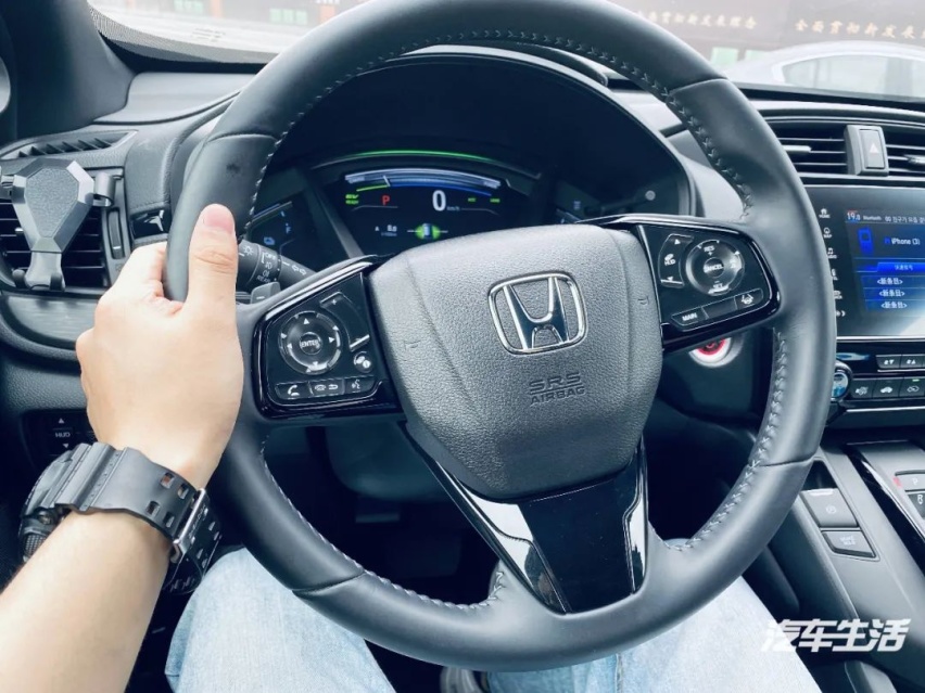 试驾路上遭遇“劫持”，这款SUV到底犯了什么错？