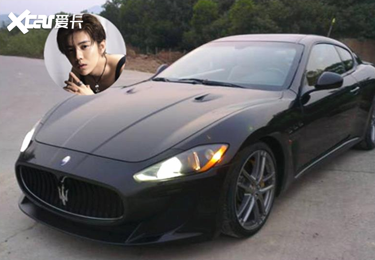 鹿晗拥有多辆豪车和关晓彤的座驾对比后是谁配不上谁