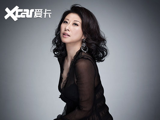 共同主演电影《刀马旦》,获得第6届香港电影金像奖最佳女主角提名,这