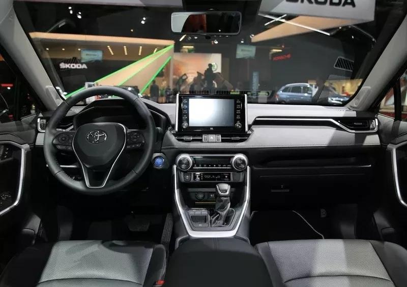全新一代国产RAV4，延续海外版设计，没了“小书包”有些不适