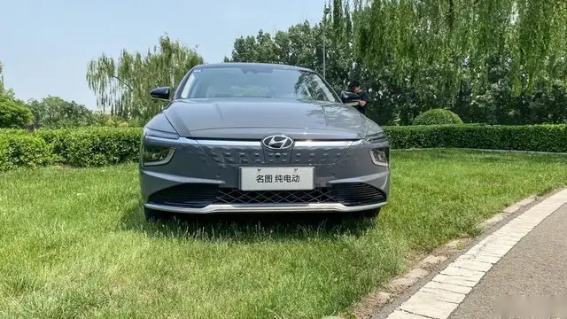 有品质有性能价格亲民 试驾北京现代名图纯电动