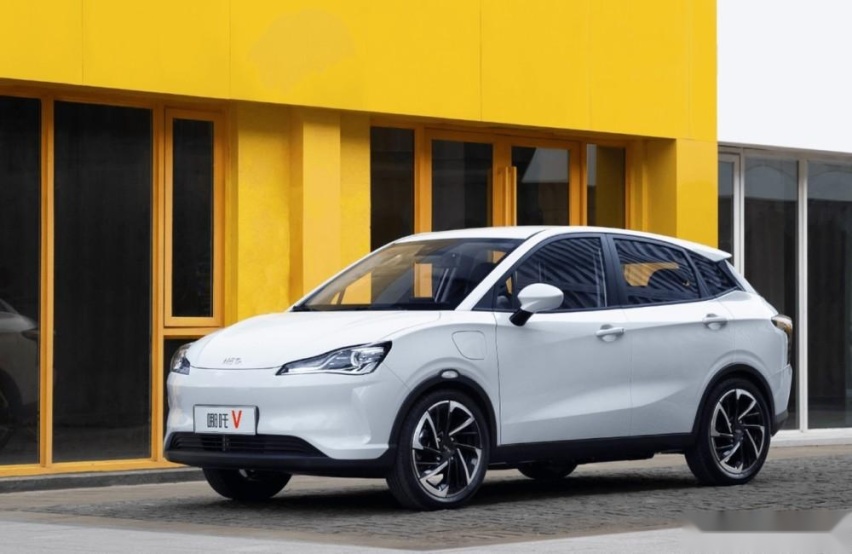五万多买纯电SUV？哪吒V值得买吗？
