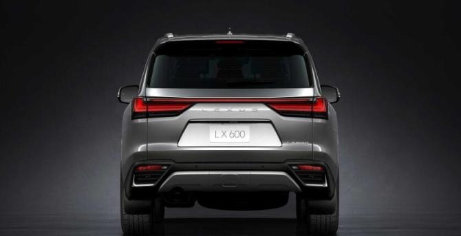 新知达人, 雷克萨斯LX600亮相 V8缺席 动力同款新陆巡 4座/7座