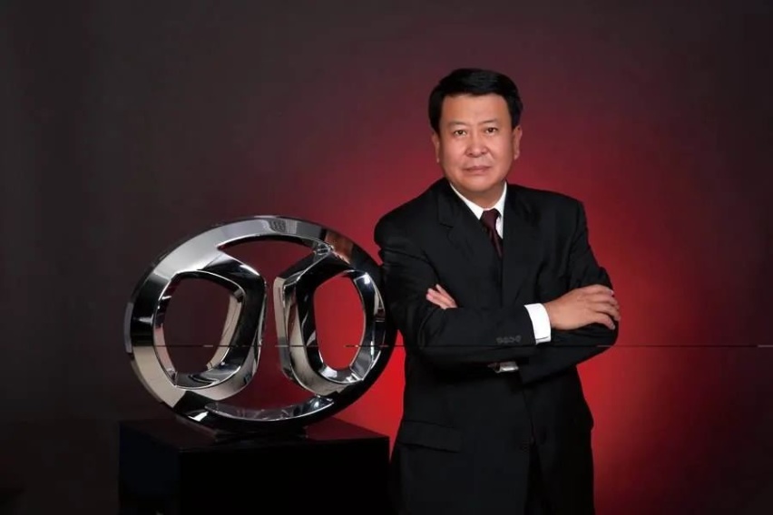 BJ40换上哈弗H9发动机，北汽越野就能“硬”起来了？