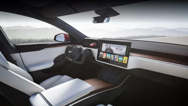 新款Model S/X搭载“赛车”方向盘，安全性存疑