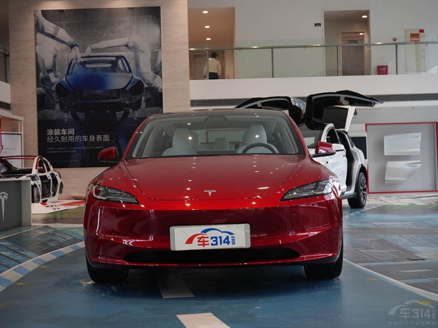 Model 3和智界S7 谁才是纯电轿车之王？