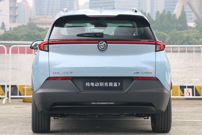 别克微蓝7实拍：长续航、大空间、无线Carplay它都有