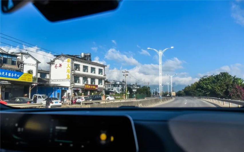一台国产SUV，我开出4.4L/100km的油耗，秘诀在这里