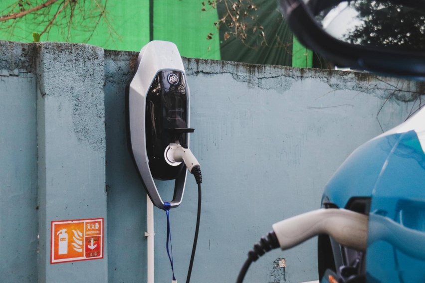 惟出众方从容 奥迪 e-tron 一周深度场景测试