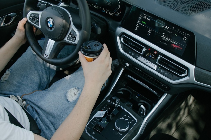与这台车一同登场的是 iDrive 家族的最新锐成员——ID7