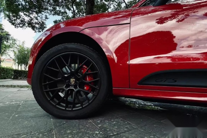 「试驾手记」大马力的烟火气？试驾保时捷Macan GTS