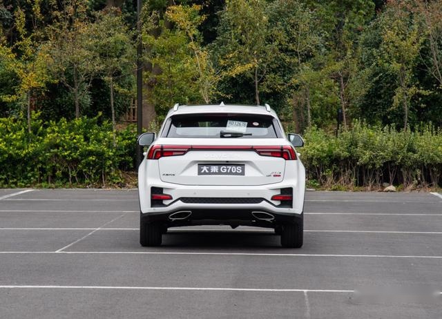 高性价比的SUV，车宽1米9多，入门配2.0T+8AT