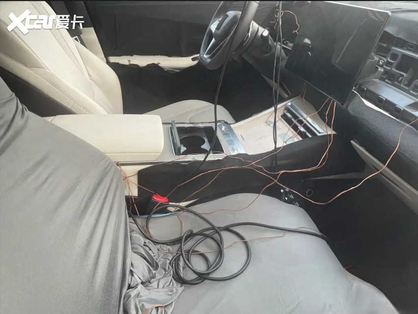 比亚迪大唐谍照曝光，定位高于唐L，或26年一季度发布