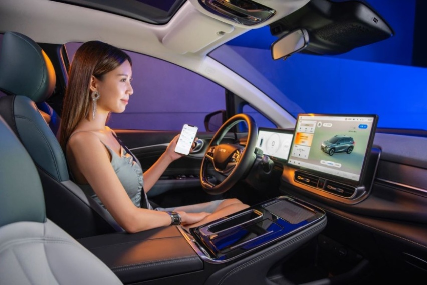 新上市的2023款AION V Plus要加20万？它值吗？