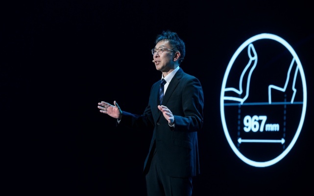 电动时代生活家，一汽丰田bZ3售16.98万元起