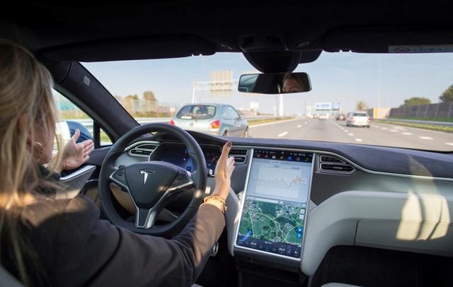 真安全or有缺陷，特斯拉Autopilot系统值不值得信赖？