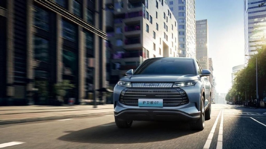 全新大五座超混SUV，比亚迪护卫舰07为家庭而来