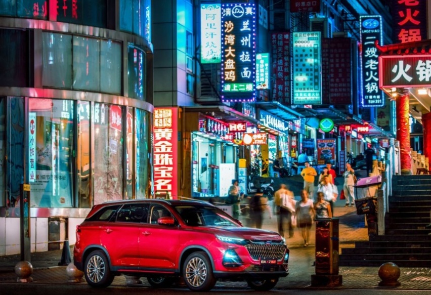 要SUV，要10万块，还要性价比，那长安欧尚X7 PLUS你一定绕不开