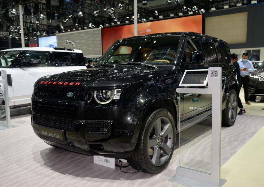 路虎也只能继续出大排量车，5.0T V8的卫士，要161.8万