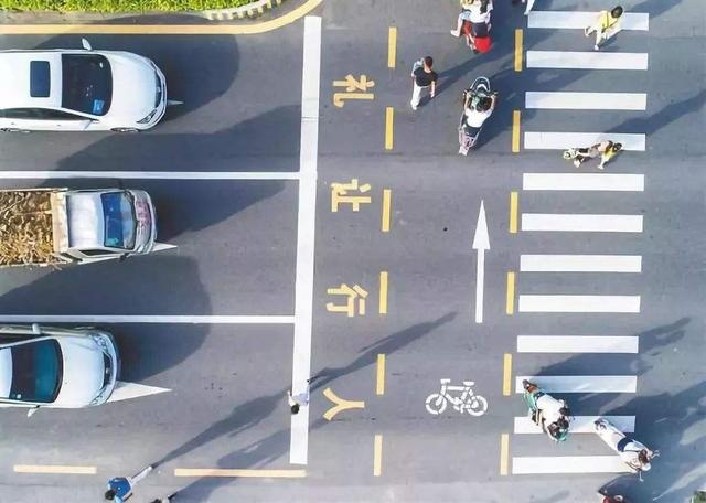 交警提醒：电子眼全面升级，新增5项功能，不当回事就会扣分罚款