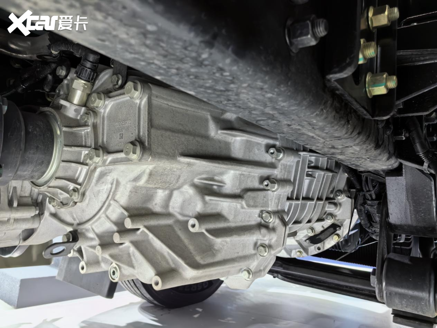 不玩虚的！东风天龙GX智能干线牵引车助新手秒变老司机