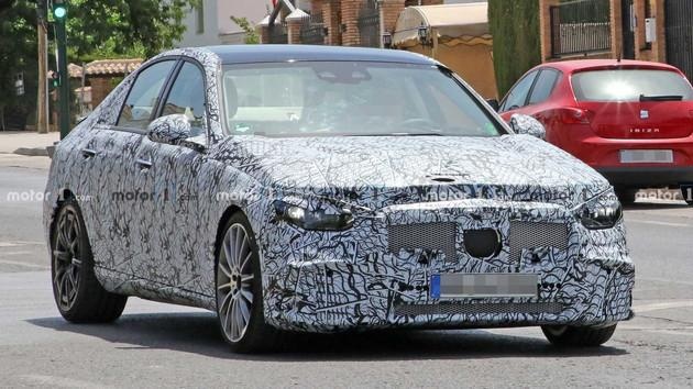 全新梅赛德斯-AMG C级谍照曝光 或搭载2.0T混动系统