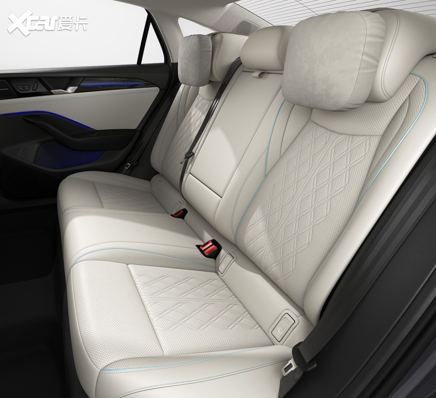 2026款迈腾B9以技术领先形象，提供全场景智能出行