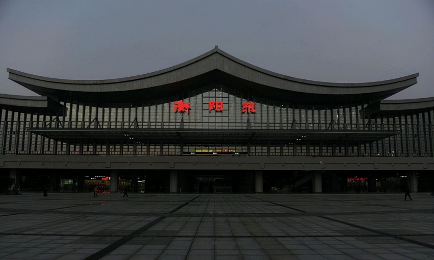 衡阳东站停车场最新收费标准，衡阳东站停车场多少钱一天