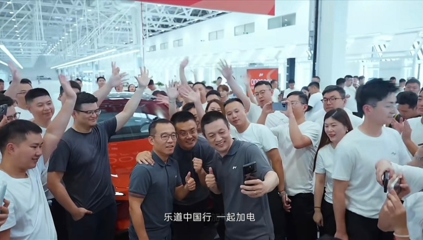 乐道首月销量仅832辆，近俩月售7000辆，对比同行劣势显现？