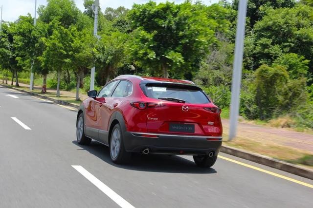 试驾Mazda CX-30，体验“人马一体”的驾控乐趣