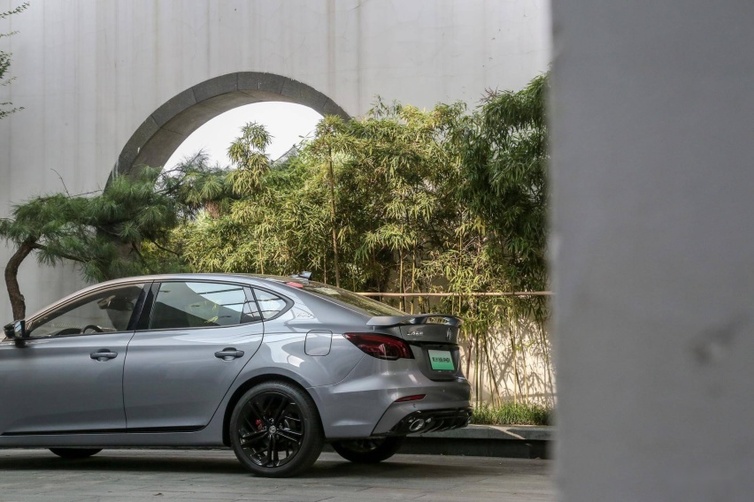 为运动而生 试驾体验第三代名爵6 PHEV