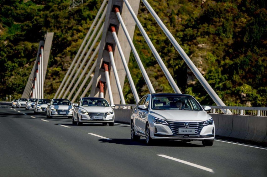 1.5T+爱信6AT，9.49万起，这款性价比超高的家轿上市